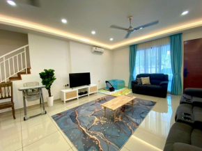 Little Boo Homestay @ Kota Warisan